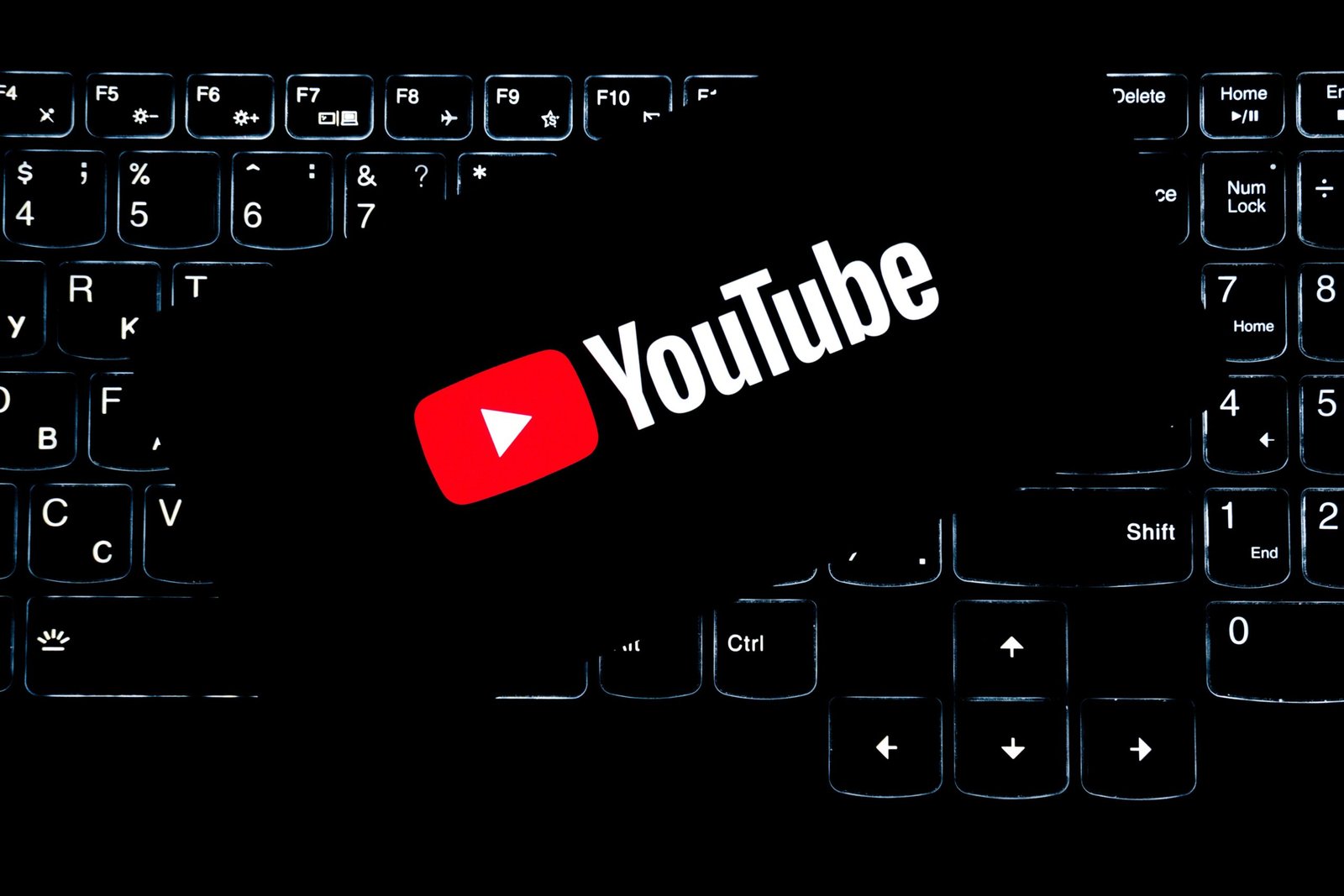 how much do YouTubers make per 1000 views